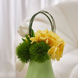 ชุดดอกไม้ประดิษฐ์ไฮเดรนเยีย ทิวลิป และต้นหอม ขนาด 200x200x260 มม. สำหรับตกแต่งบ้าน พร้อมแจกันแก้วลวดลายทันสมัย - Product Image 3