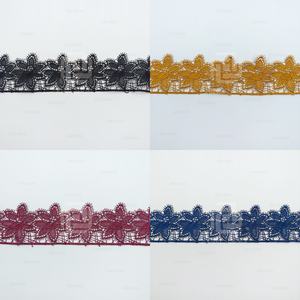 Ruộng băng ren polyester màu hồng bán buôn có sẵn, ren nhiều màu sắc dùng cho quần áo, váy và viền ren với nhiều màu sắc khác nhau. - Product Image 3