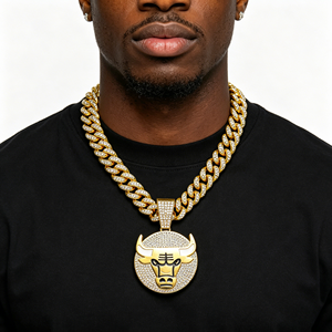Collier pendentif hip-hop tendance en alliage plaqué or, cristal glacé, charme Chicago-Bulls, chaîne cubaine, bijoux d'équipe de basket-ball, nouveauté - Product Image 1