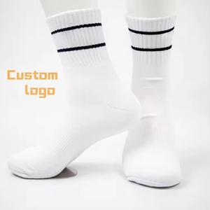 Custom Neutral Outdoor Knitted Sports <b>Socks</b> High Quality Quick Dry Non Slip Youth Crew <b>Socks</b> Wholesale - Product Image 1