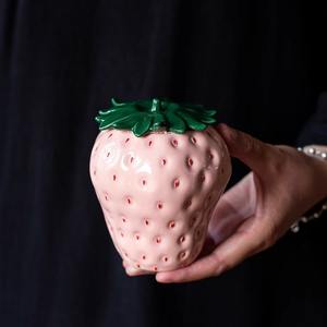 Pots à biscuits en céramique <span class=keywords><strong>de</strong></span> <span class=keywords><strong>fraise</strong></span> bocaux <span class=keywords><strong>de</strong></span> ferme avec couvercles conteneur étain <span class=keywords><strong>de</strong></span> stockage des aliments pour thé sucre - Product Image 4