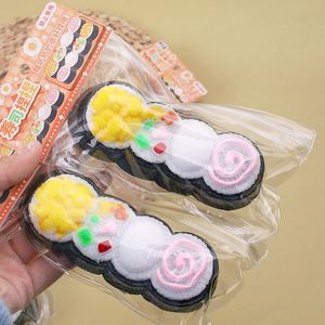 ของเล่นบีบซูชิเหมือนจริง ขนาด 12 ซม. ชุด 4 ชิ้น ทำจาก TPR บรรเทาความเครียด ของขวัญสำหรับเด็กและผู้ใหญ่ ของเล่นบีบซูชิแซลมอนเพื่อเวลาผ่อนคลาย - Product Image 6
