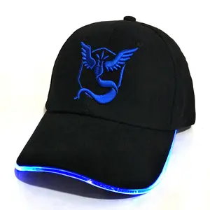 Cappelli leggeri da festa con lingua d'anatra glow-in-the-dark all'ingrosso cappelli a LED in fibra ottica