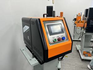 Machine de distribution automatique de colle adhésive thermofusible CNC à buse en forme de ligne de 6 litres pour boîtes/caisses en bois - Product Image 3