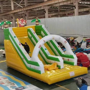 Castillo Inflable Gigante de PVC Lovekids para 10 Personas, Uso Comercial en Exteriores, Aventura de Escalada - Product Image 3