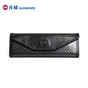 Étui à lunettes en fibre de carbone Guangwei, pliable, rectangulaire, noir, résistant à l'usure et aux rayures - Product Image 1