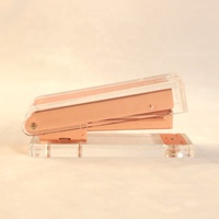 Agrafeuse standard manuelle acrylique or rose transparente avec capacité d'agrafe 100 pièces
