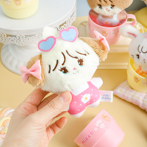 Caja Sorpresa <span class=keywords><strong>de</strong></span> Peluche Mikko Cup, Llavero <span class=keywords><strong>de</strong></span> Peluche Oficial con Licencia, Colgante <span class=keywords><strong>de</strong></span> Grado Alimenticio, Regalo Ideal para Toda Ocasión - Product Image 1