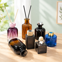Bouteille vide en verre noir de qualité supérieure pour diffuseur à bâtonnets, huile parfumée, décoration intérieure, emballage couleur personnalisé, usine