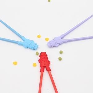 <span class=keywords><strong>Palillos</strong></span> de aprendizaje <span class=keywords><strong>para</strong></span> niños con diseño minimalista nórdico de muñeco de nieve de dibujos animados, <span class=keywords><strong>palillos</strong></span> de entrenamiento <span class=keywords><strong>para</strong></span> bebés con cabeza de silicona. - Product Image 1