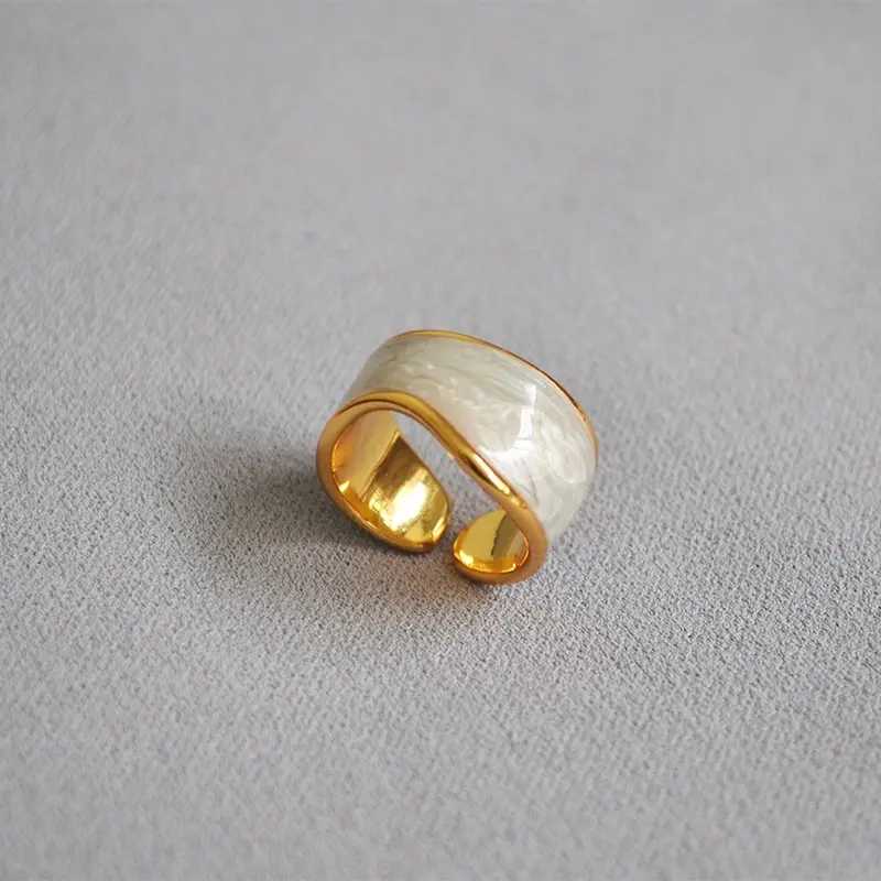 Original diseño elegante vintage irregular hechos a mano esmalte crema perla brillo declaración anillo de latón chapado en oro anillo de dedo