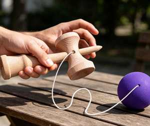 Kendama en bois d'érable, vente en gros, jeu de balle traditionnel japonais de taille standard pour enfants - Product Image 5