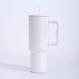 Stainless Steel Tumbler With Modern Design and Vacuum Insulation - Product Image 2