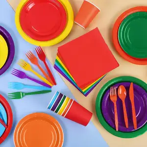 Venda imperdível conjuntos de pratos de papel descartáveis personalizados para festas em cores, utensílios de mesa para festas