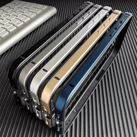 Coque de protection pour iPhone 16 Pro Max 15 Plus 14 13 12 11 XS XR Cadre de téléphone en aluminium métallique de luxe en silicone Bleu Noir Accessoires