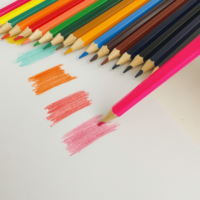 Ensemble de peinture artistique portable avec crayons de cire, crayons de couleur, godets de peinture aquarelle, taille-crayon, matériel de dessin pour enfants