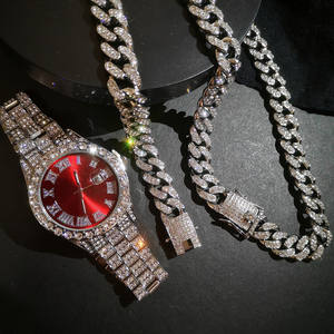 Vente en gros Chaîne à maillons cubains Chaîne Collier Ras du cou Bijoux Bling Grandes chaînes en or Ensemble de montres Hip Hop pour hommes - Product Image 4