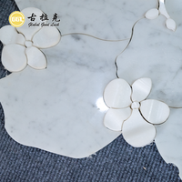 Nouveau design Décoration murale de carreaux de mosaïque en jet d'eau en marbre à surface florale