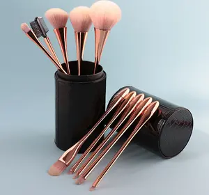 10Pcs Dourada Little Man Cintura Pó Mineral Escovas Soft Fofo Maquiagem Escovas para a Fundação Blush e Highlighter