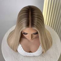 Perruque en cheveux humains blonds dorés, raides, avec raie au milieu, construction entièrement en dentelle, ligne de cheveux naturelle, finition douce et soyeuse, cheveux Remy de qualité supérieure