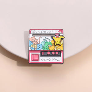 Épingles à badges mobiles en métal de haute qualité de 4.4cm pour les fans de jeu Poke Monster <span class=keywords><strong>Pikacu</strong></span> dans un style de machine à griffes mignon comme cadeau - Product Image 1