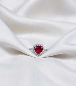 แหวนทองคำขาว 14KT รูปหัวใจ ประดับพลอยเพาะเลี้ยงและเพชรเพาะเลี้ยง - Product Image 3