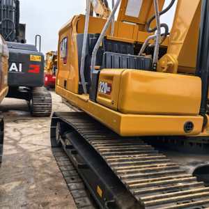 Excavadora de cadenas CAT320GC japonesa de segunda mano, 20 toneladas, modelo 2024, usada, con motor y transmisión, en venta. - Product Image 4