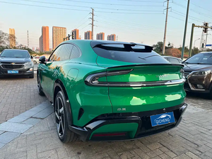 Pour le modèle YU7 2025, voiture 4x4 avec une autonomie de 760 km, une puissance de 508 kW, un couple de 866 Nm, une batterie de 101,7 kWh, autonomie longue portée CLTC, autonomie pure jusqu'à - Product Image 3