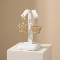 Boucles d'oreilles pendantes Couronne Royale en alliage de cuivre plaqué or 18 carats pour femme, avec strass et filigrane, bijoux de princesse tendance pour mariage américain