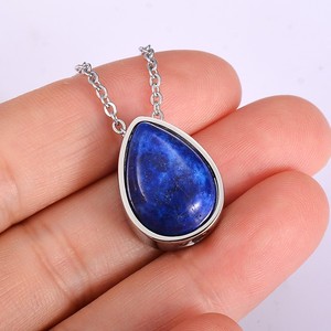 Colgante de Acero Inoxidable con Letra y Collar Conmemorativo que se Puede Abrir para Guardar Cenizas y Pelo de Mascotas - Product Image 2