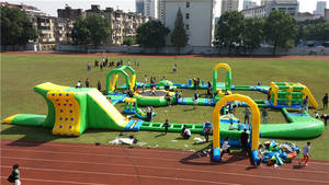 Parc aquatique gonflable en promotion pour l'été – Amusements aquatiques fluviaux pour enfants et adultes – Matériau vinyle/PVC - Product Image 2