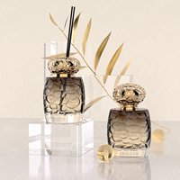 Nouvelle bouteille de diffuseur en verre de conception 100ml 200ml 250ml bouteille de diffuseur de roseau vide