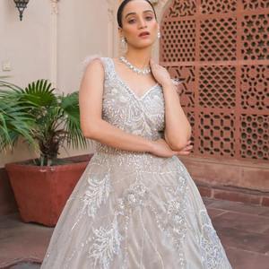 Dernière robe de fiançailles pour demoiselles d'honneur de mariée avec broderie à la main Applique Patchwork paillettes en vrac en gros de l'Inde - Product Image 3