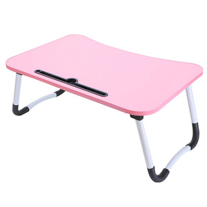 Bureau d'ordinateur portable pliable simple, 60x40x29 cm, rose, design à pieds en W, pour utilisation au chevet ou en dortoir - Product Image 3
