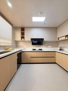 Muebles modernos para el hogar, gabinetes de cocina RTA, coctelera de madera maciza, acabado lacado, tablero de melamina, construcción de gabinetes de Tailandia - Product Image 4