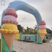 Arche publicitaire géante gonflable personnalisée en forme de cornet de glace pour boutique de desserts/festival d'été/exposition de carnaval