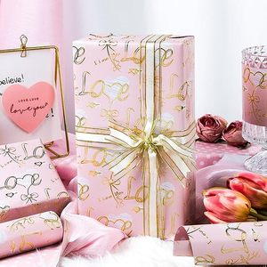 Papel de regalo de aluminio para el Día de San Valentín con diseño de corazón dorado, romántico y a la moda, impreso por ambos lados con puntos rosas, personalizable. - Product Image 1