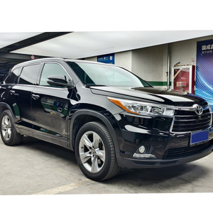 Grand SUV <span class=keywords><strong>5</strong></span> portes 7 places à essence Toyota Highlander <span class=keywords><strong>2018</strong></span> d'occasion, essence, automatique, en stock - Product Image 3