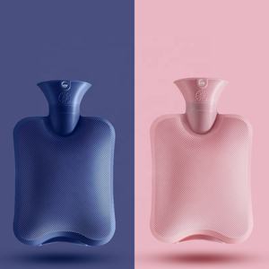 Vente chaude en gros Bouteilles d'eau chaude en caoutchouc naturel avec couvercle <span class=keywords><strong>Pack</strong></span> de chaleur chaude réutilisable dans des capacités de 500ml 1000ml 2000ml - Product Image 2