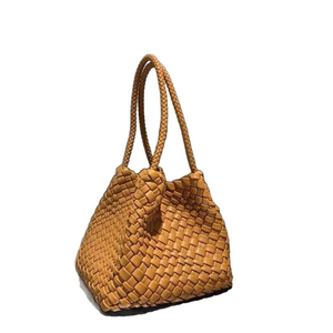 Sac panier en cuir tressé artisanal haut de gamme pour femme, grande capacité, souple, à porter à la main, style mini dumpling, pour mère et fille - Product Image 1