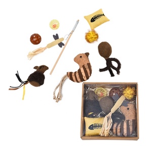 Conjunto de oito peças para gatos, kit de brinquedos para gatos e gatos de estimação com arranhões - Product Image 1