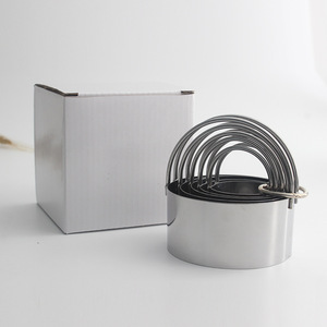 Set Professionale di 5 Utensili <span class=keywords><strong>per</strong></span> Impasto con <span class=keywords><strong>Stampi</strong></span> Rotondi <span class=keywords><strong>per</strong></span> Pasticceria, Ciambelle, Torte, <span class=keywords><strong>Biscotti</strong></span> con Manico - Product Image 3