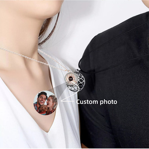 Mặt trời và mặt trăng cặp đôi chiếu Vòng cổ ảnh tưởng niệm người yêu kỷ niệm món quà giáng sinh - Product Image 2