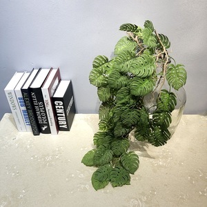 Feuille de Monstera Artificielle Tianhe District Donghui Flower Royal Flower, Guirlande de 30cm à 100cm en Plastique pour Décoration Maison et Mariage - Product Image 3