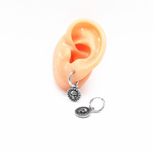 Yunnique – boucles d'oreilles en forme de crâne, en acier inoxydable, rondes, style Punk Rock, bijoux de fête pour hommes et femmes - Product Image 4