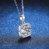 OUGEPHELI Moissanite Collier S925 925 Sterling Silver Princess Square GRA VVS D Couleur Pendentif Fine Jewelry for Women Lady