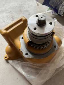 6219-61-1150 est la pompe à eau pour le moteur SAA12V140E-3C du HD785-7 de camion à benne basculante. 6219-61-1102 et 6219-61-1151 - Product Image 4