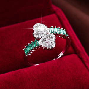 Anillo de Corazón Chapado en Oro de 18K, Resistente al Agua y al Deslustre, de Acero Inoxidable, Marca Fanhua - Product Image 2