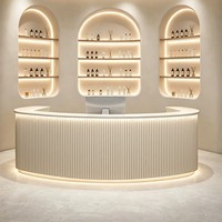 Comptoir d'accueil moderne et minimaliste en bois pour salle de sport, magasin de vêtements, petit salon de beauté, salon de manucure, bar - Design incurvé, caisse enregistreuse