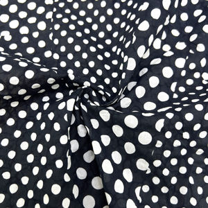 <span class=keywords><strong>Tela</strong></span> de Algodón Encogido con Sal 80gsm, Patrón de Puntos Blancos, Sin Planchado, En Stock, para Vestidos, Blusas, Faldas, 50 Pulgadas de Ancho - Product Image 2